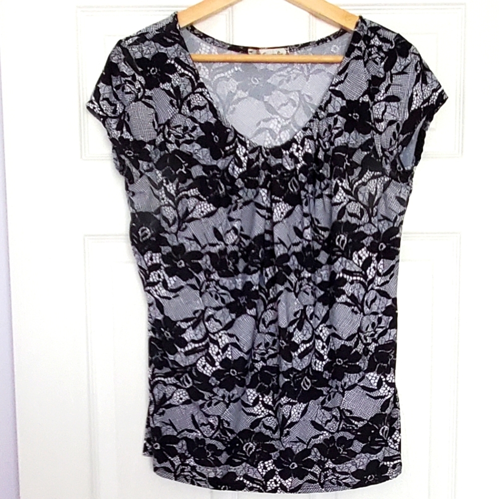 Ladies top.